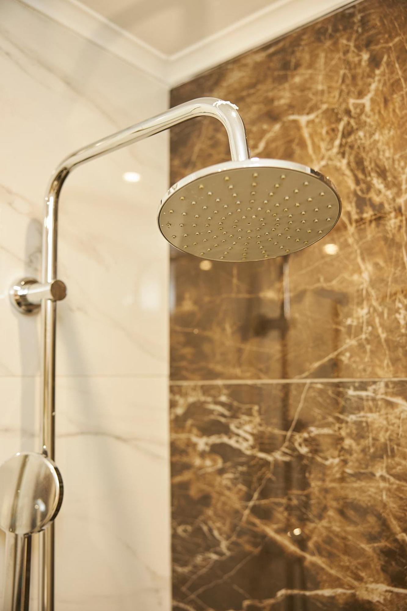 Marble Shine Apartment Near The City Center By Binobi! سالونيك المظهر الخارجي الصورة